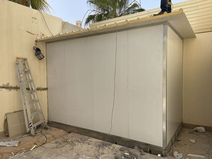 ملاحق ساندوتش بانل وغرف ومجالس