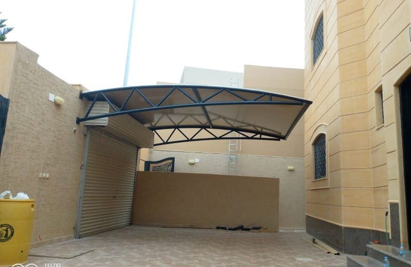 مظلة سيارة