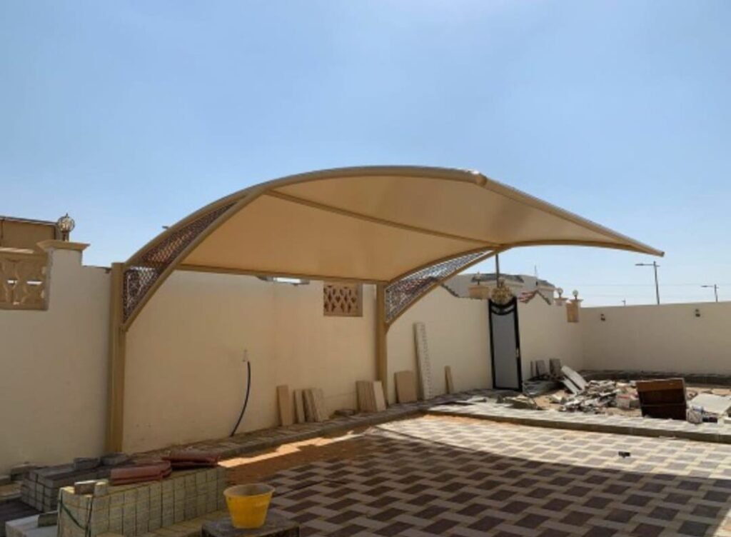 مظلة سيارة