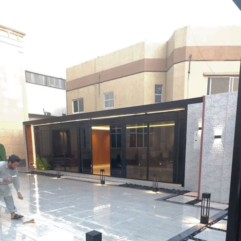 مقاول بناء ملاحق